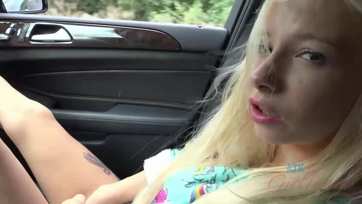 ATK Girlfriends - Kenzie Reeves - You Find A Nice Place To Fuck Kenzie Right By The Ocean With Kenzie Reeves / 08.06.2021