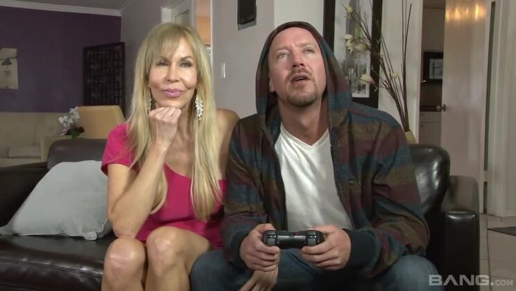 BANG.com - Erica Lauren - Erica Lauren Lets Her Stepdaughters Beau Fuck Her Ass And Cum On Her Face / 09.07.2021