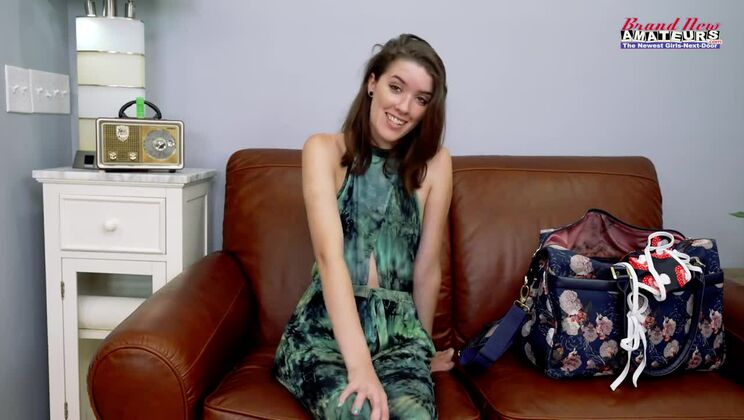 Brand New Amateurs - Starshine - Young Naive Amateur Auditions For Anal On The Casting Couch With Starshine / 11.03.2022