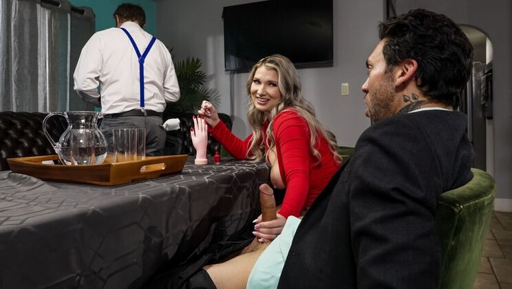 Brazzers - Emily Right - Small Hands - My Pussy Deserves A Patent! / 03.03.2021