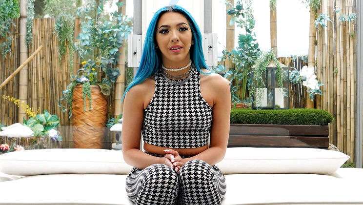 Casting Couch HD - Beverly - Beverly's Audition / 25.02.2022