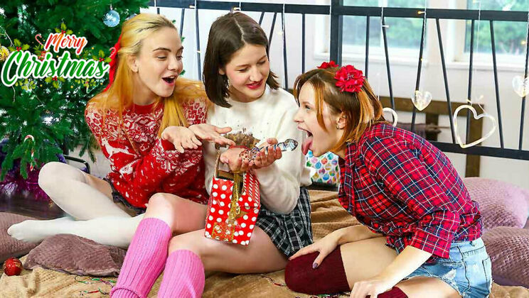 Club Sweethearts - Lolly Bomb - Margo von Teese - Lina Sun - Jolly Christmas lesbians / 24.12.2022