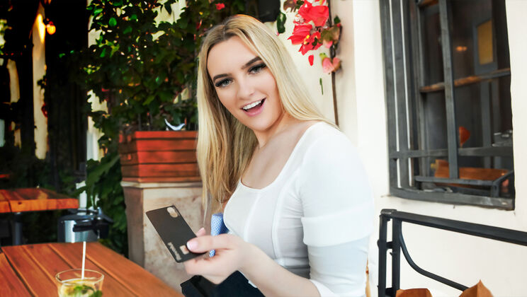 Daddy Pounds - John Bishop - Lacey Amour - The Housekeeper’s New Life / 13.08.2023