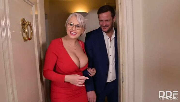 DDF Network - Angel Wicky - Sofia Rae - For Valentines Day - Sofia Lee And Angel Wicky / 01.04.2021