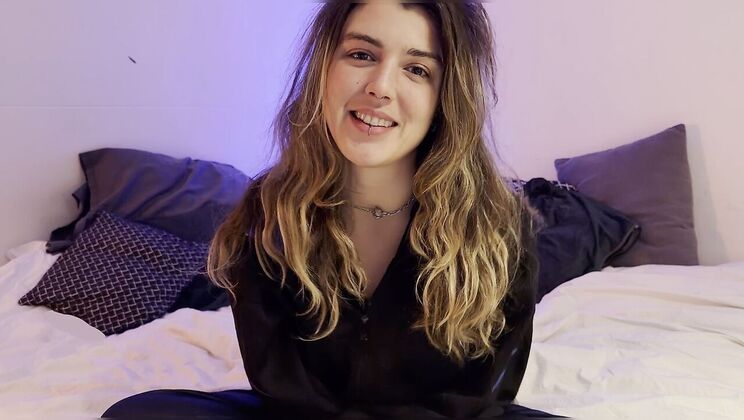 Ersties - Gia G (Ersties) - Sarah's First Anal (Gia's application) / 02.02.2026