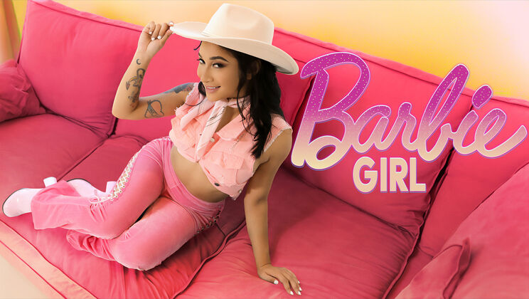 Exxxtra Small - Will Pounder - Avery Black - A Barbie Girl / 14.10.2023