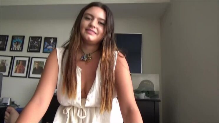 Family Therapy - Loserlexxx - Hippie Little Sister Teases Brother / 11.08.2022