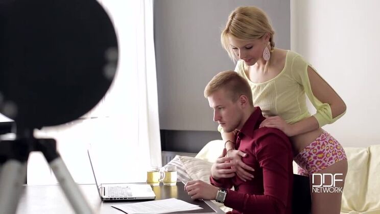 Hands On Hardcore - Lana Roberts - Karina Grand - Studying From Home: Hot College Babe Seduces Boyfriend / 01.06.2021