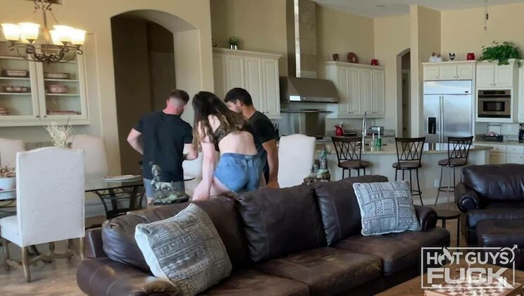 Hot Guys Fuck - Emma Barnes - Jack Phoenix - BEHIND THE SCENES: Jack Phoenix & Emma Barnes! / 16.09.2023