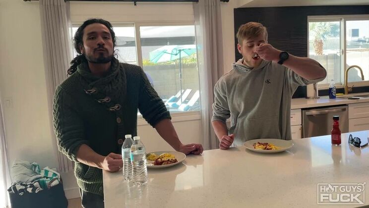 Hot Guys Fuck - Gio Givanni - Leo Woodman - Brock Fisher - Behind The Scenes: Brock Fisher and Leo Woodman Pre Gaming the way Studs Should! / 15.07.2023