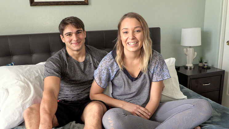 Hot Guys Fuck - Kristen Wolf - Carson Clout - Carson Clout Can Barely Keep His Hands Off Kristen Wolf / 28.11.2021