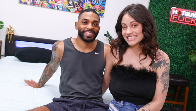 Hot Guys Fuck - Melody Foxx - James Harp - Melody Foxx Loves The Shredded Abs On Athletic James Harp / 23.06.2022