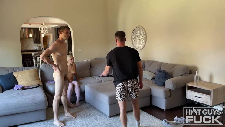 Hot Guys Fuck - Molly Mae - Mike Beaumonte - RAW: Mike Beaumonte and Molly Mae / 25.10.2023