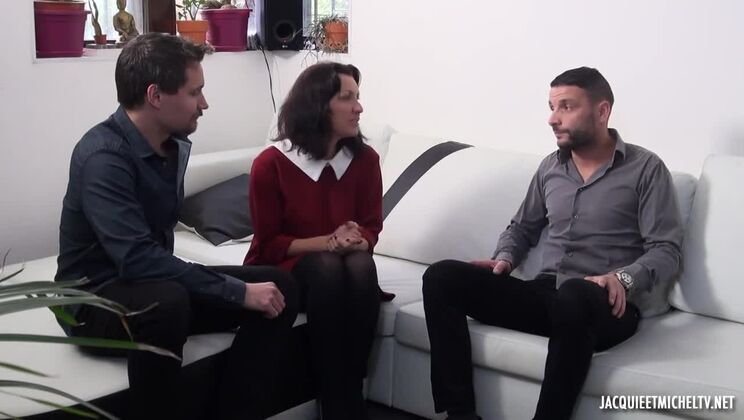 Jacquie & Michel TV - How Greedy This Leonie / 10.02.2022