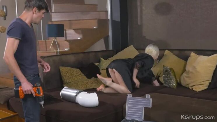 Karups Private Collection - Angie Lynx - Desperate For A Drilling - Angie Lynx / 25.03.2021