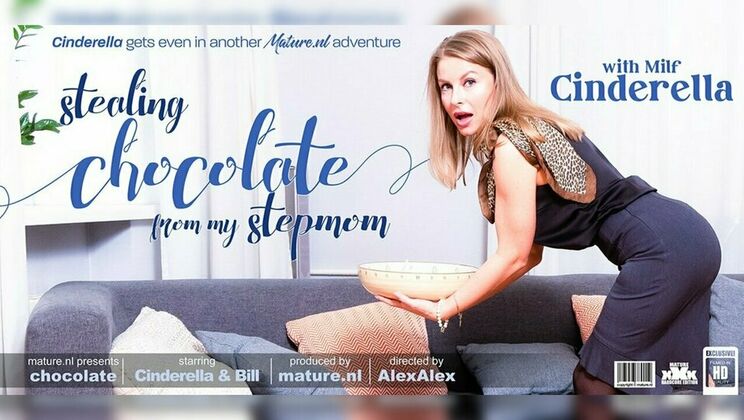 Mature.nl - Cinderella - Pimpa'l Bill - Hot mom Cinderella sucks and fucks her big dicked stepson on the couch / 28.01.2023