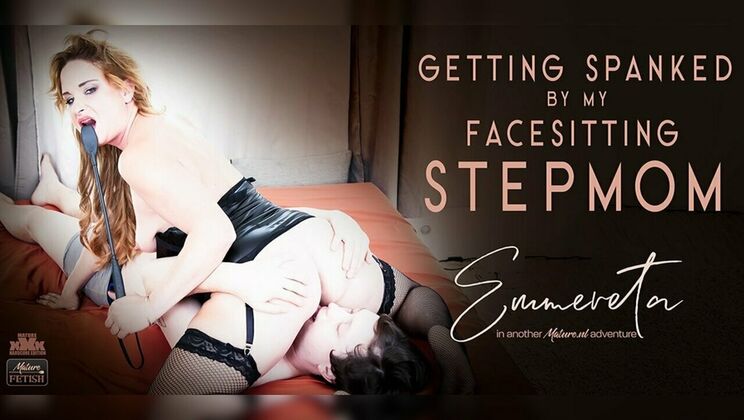 Mature.nl - Lenny Yankee - Emmereta - A facesitting and spanking affair with my dominating 45 year old Czech stepMILF Emmereta / 24.09.2024