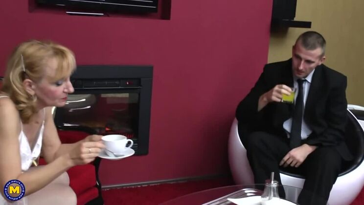 Mature.nl - Maira B. - Horny Mature Slut Gets Fucked By Her Toyboy - Maira B. / 10.05.2021