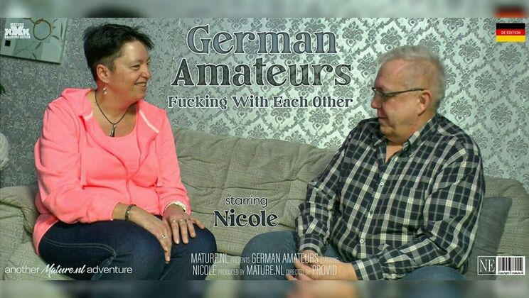 Mature.nl - Nicole S. (EU) - Willi - Horny German amateurs fucking with each other on the couch / 25.09.2023