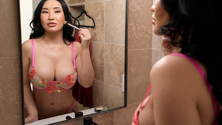 Mom Is Horny - Johnny Love - Suki Sin - Hot Asian Stepmom / 11.08.2023