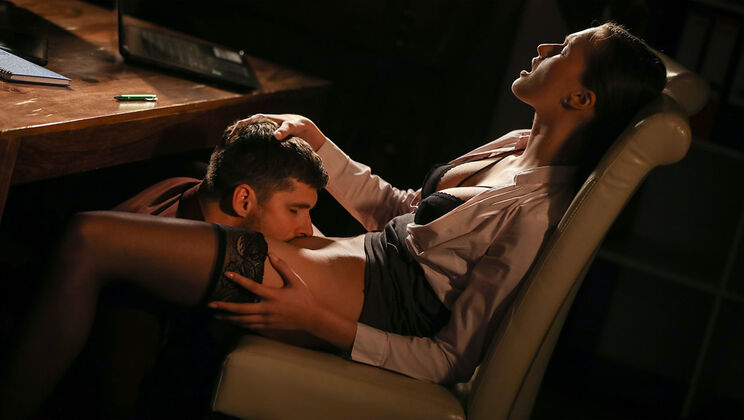 MYLF - Kristof Cale - Stacy Cruz - Katy Rose - Alexis Crystal - After Hours Sensations / 13.10.2021