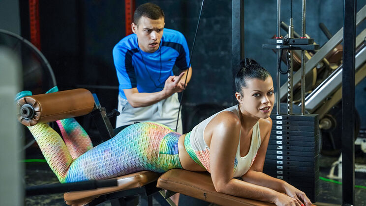 MYLF - Nadia White - Johnny The Kid - Next Level Workout / 15.08.2021