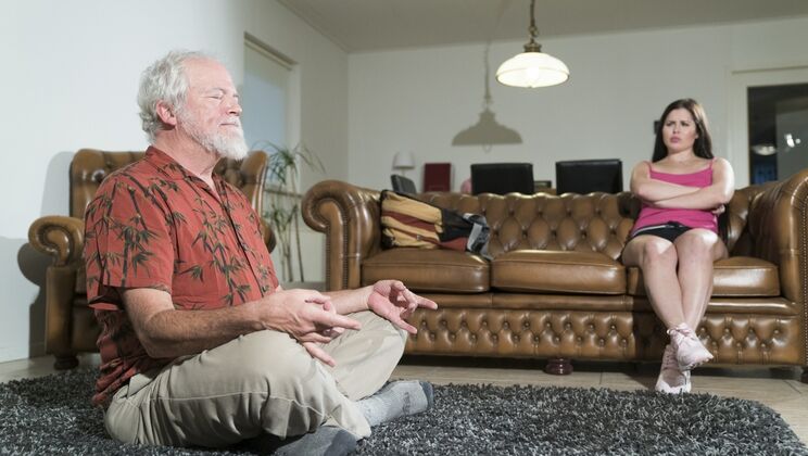 Oldje - Cassie Right - Bruno - Old Yogin Fucks Teen / 02.03.2021