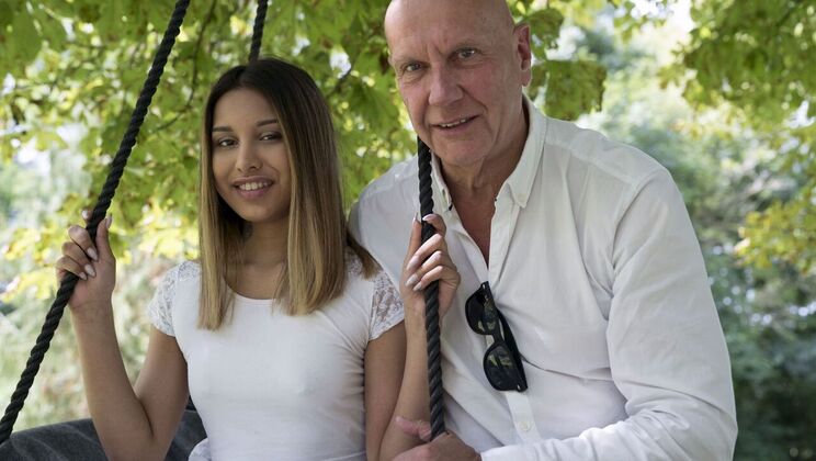 Oldje - Hugo - Roxy Lips - Young Pussy On A Swing / 03.03.2022