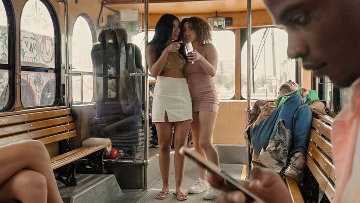 RK Prime - Kira Perez - Damion Dayski - Ameena Greene - The Fucking Public Bus Threesome / 17.05.2022