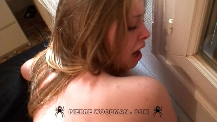 Scenes XXXX - Holly Viya - Holly Viya - XXXX - Amator X Corner # 1 / 07.12.2021