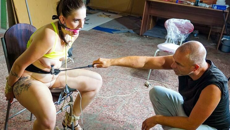 Submissed - Stepsis Suzie - Dominated with the magic wand / 29.12.2024