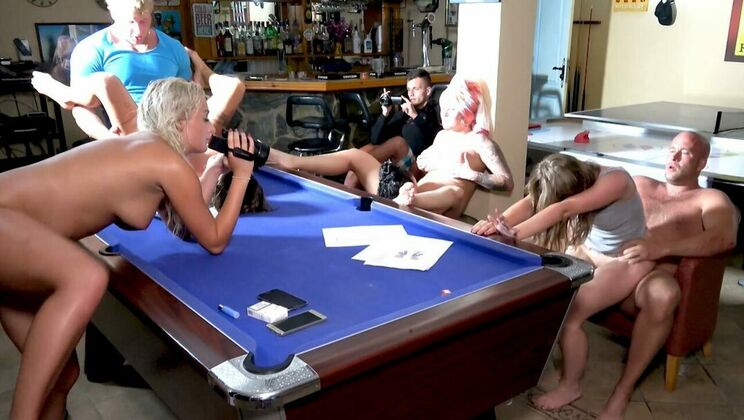Summer Sinners - Daisy Lee - Lady Bug - Jarushka Ross - Silvia Dellai - Banging in the pool room / 27.07.2021