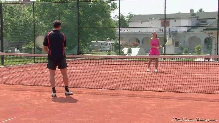 Tainster - Amy - Morgan Moon - Morgan Moon And Amy In Tennis Injury Needs Some Piss Relief / 10.03.2021