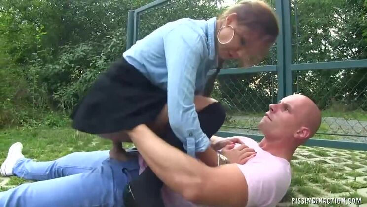 Tainster - Bella Anne - Bella Baby - Thou Shall Not Pass Without Piss! / 15.03.2021