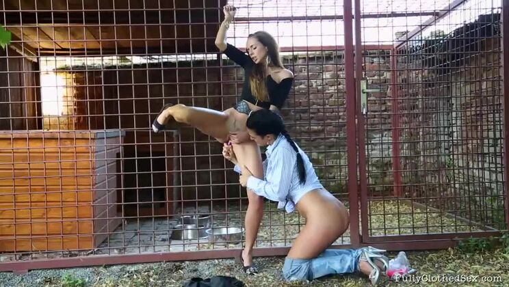 Tainster - Gina Devine - Caught Dildo Handed With Gina Devine / 17.03.2021