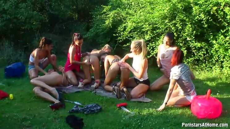 Tainster - Kari - Victoria Puppy - Jenny Simons - Leila Smith - Rachel Evans - Donna Joe - Kitty Jane - Oiled Up Sluts Part 1 - Rachel Evans, Jenny Simons And Victoria Puppy / 14.04.2021