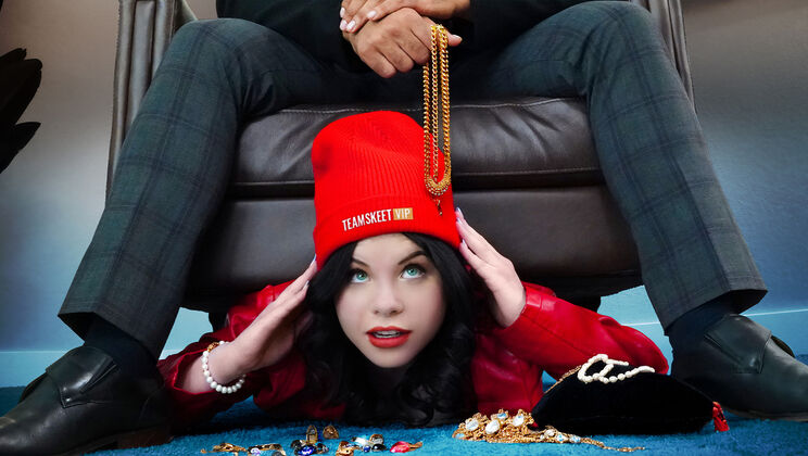 Team Skeet VIP - Jaxson Briggs - Lola Valentine - My First: Monster BBC Barely Fits In Lola’s Tight Hole / 09.01.2025