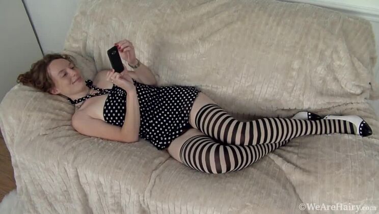 We Are Hairy - Ana Molly - Ana Molly Masturbates On The Sofa With Fingers / 13.05.2021