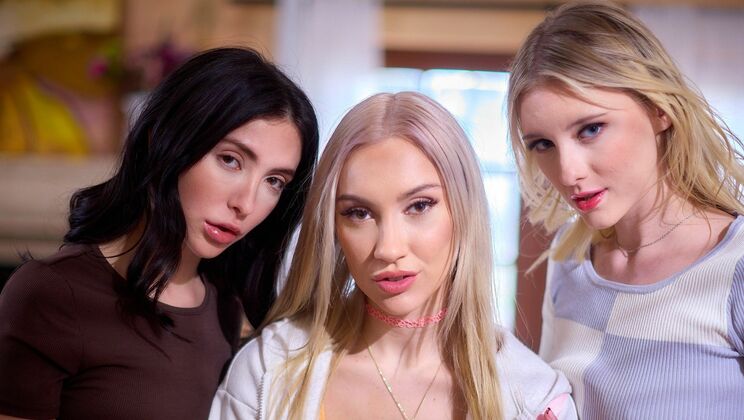 Web Young - Jane Wilde - Melody Marks - Jazmin Luv - Shared Hall Pass / 25.03.2022